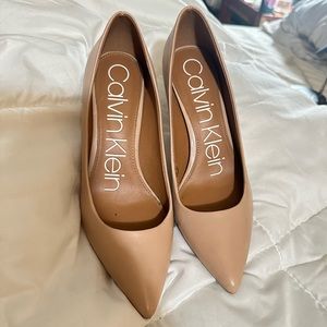 Calvin Kelin Nude Leather Pump.